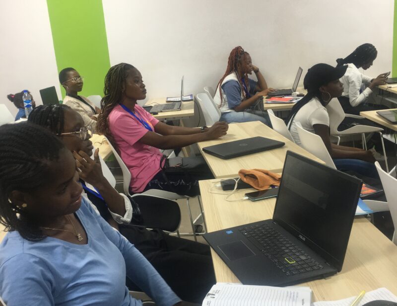 09E2237C-6D79-485A-8A19-681C425C691E